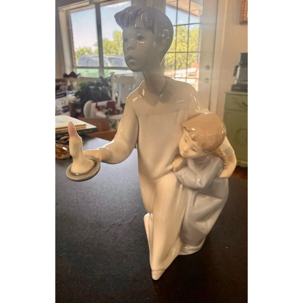 Lladro Children in Nightshirts Boy & Girl w/ Candle #4874 Vintage